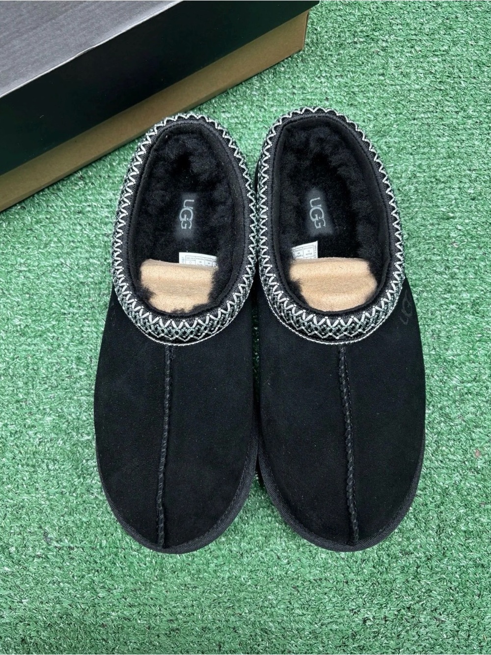 UGG TASMAN II SLIPPER BLACK SIZE 9 - Picture 2 of 9